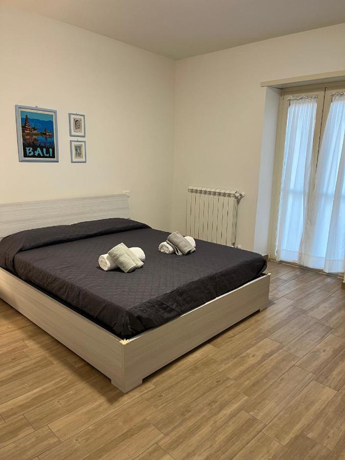 Bed&Breakfast Del Viaggiatore Fondi Eksteriør billede