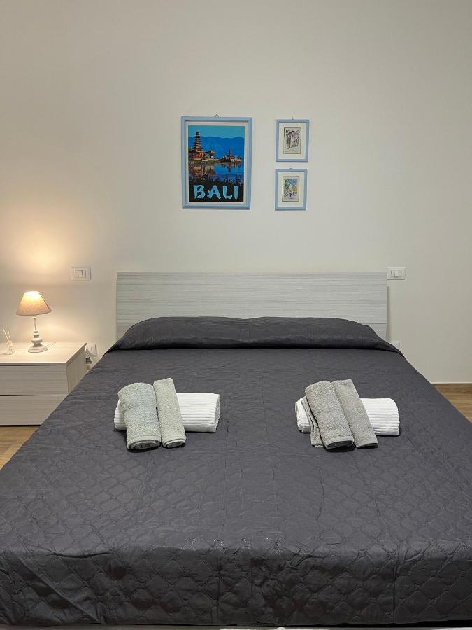Bed&Breakfast Del Viaggiatore Fondi Eksteriør billede