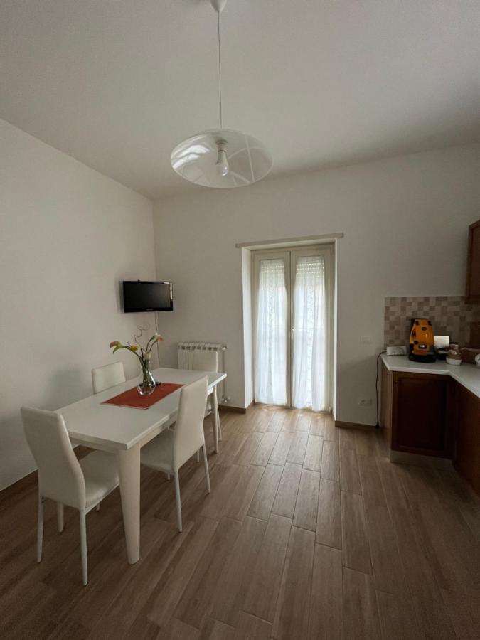 Bed&Breakfast Del Viaggiatore Fondi Eksteriør billede
